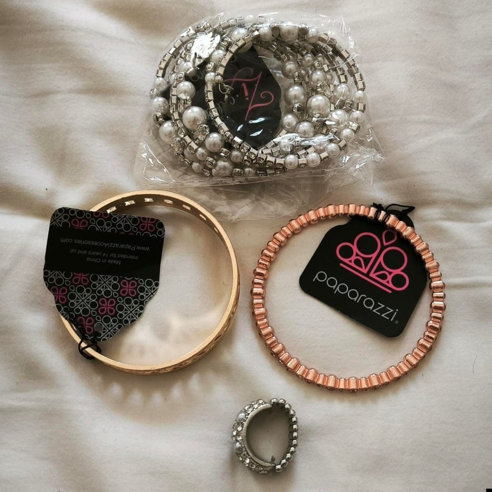 Paparazzi Gold and Silver Jewelry Set